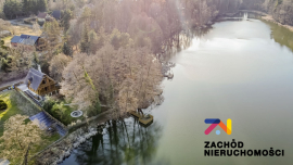 Luksus pod Strzechą z Prywatnym Pomostem